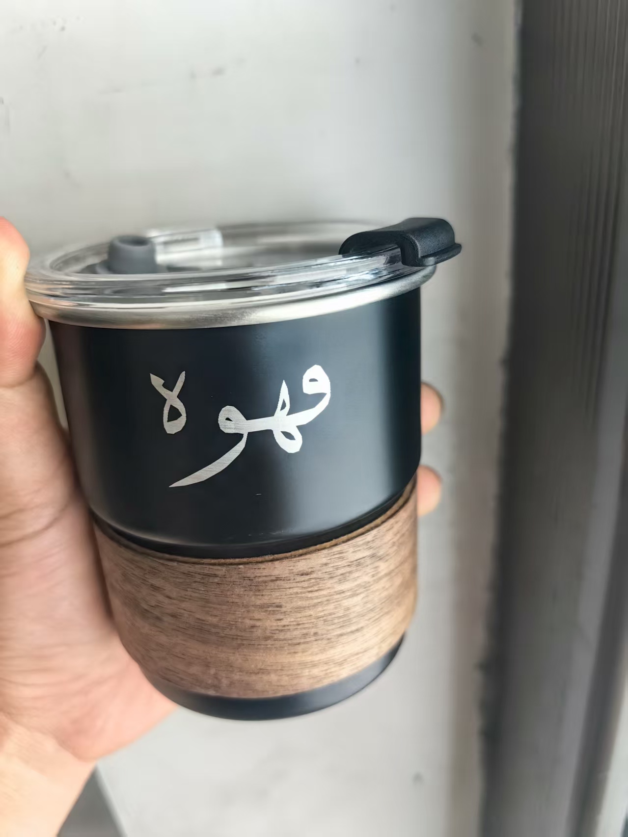 Nova caneca de café com logoti - Coffee Tea Name avaliação e preço